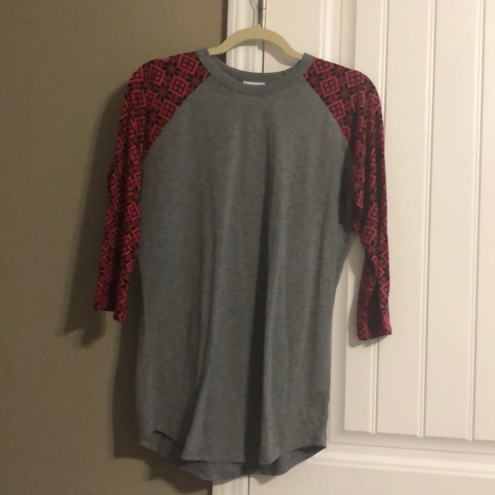 LulaRoe Randy shirt